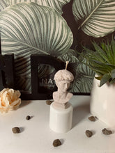 Load image into Gallery viewer, David bust small