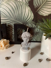 Load image into Gallery viewer, David bust small